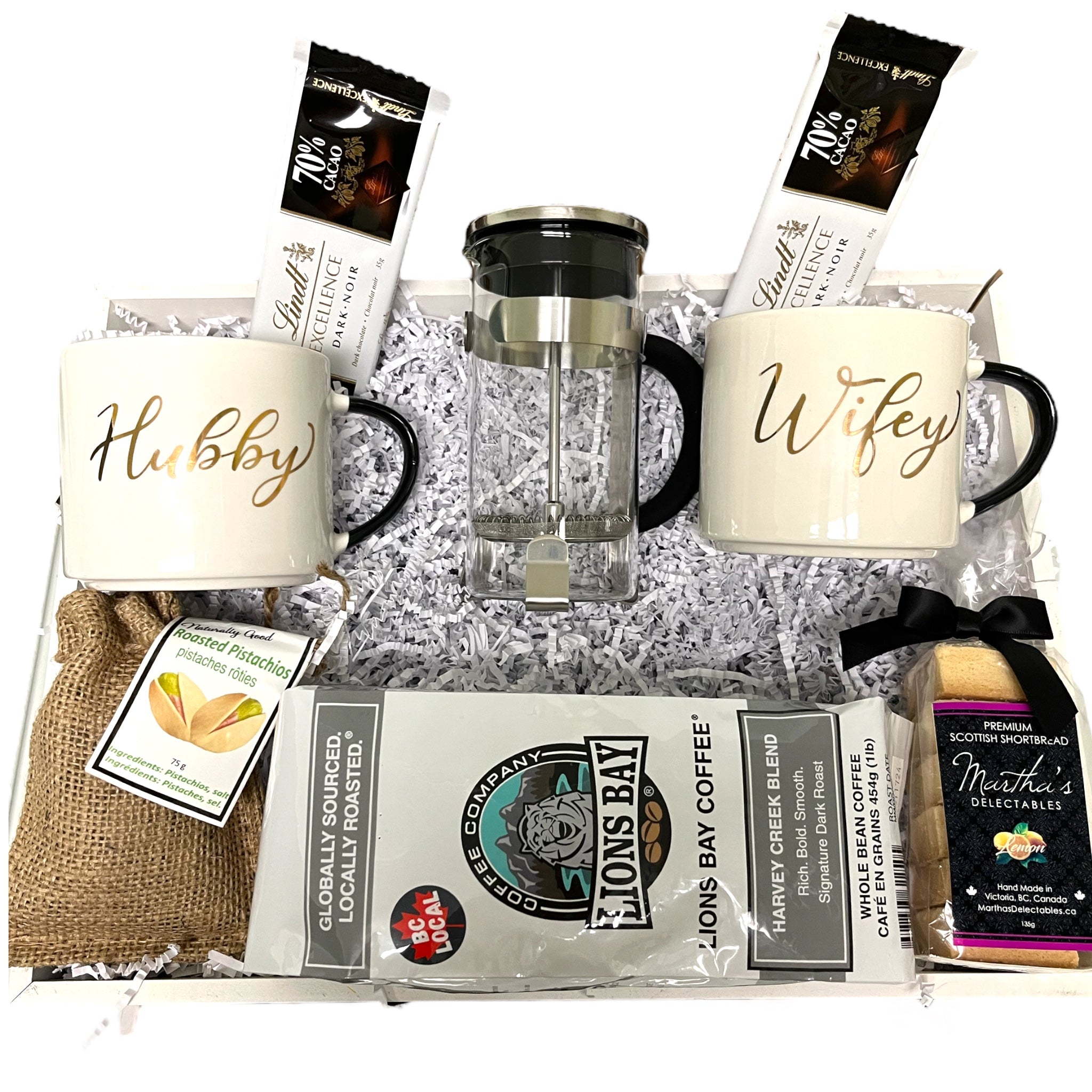 Grab your coffee in a gift box or basket